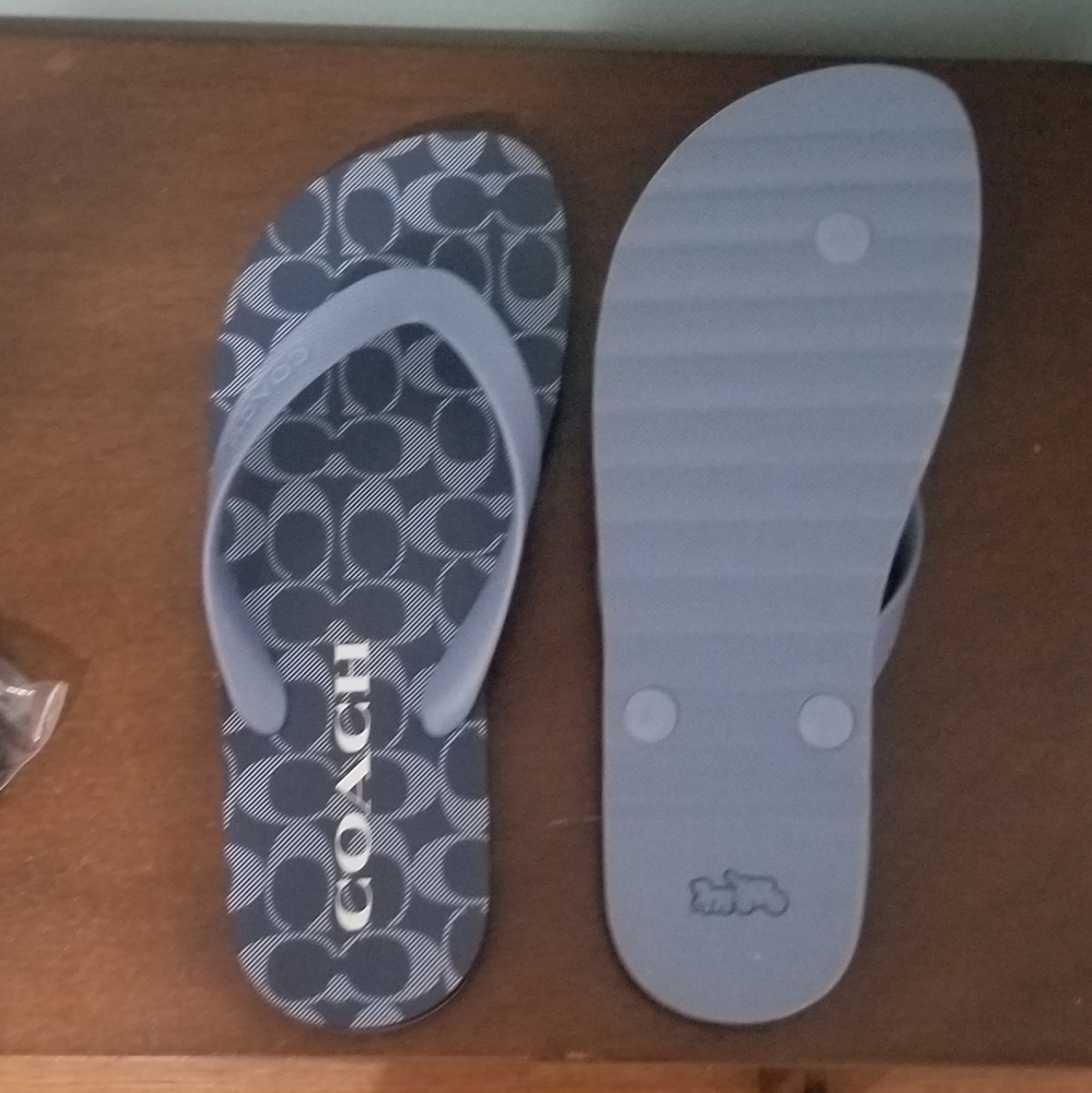 Coach flip flops